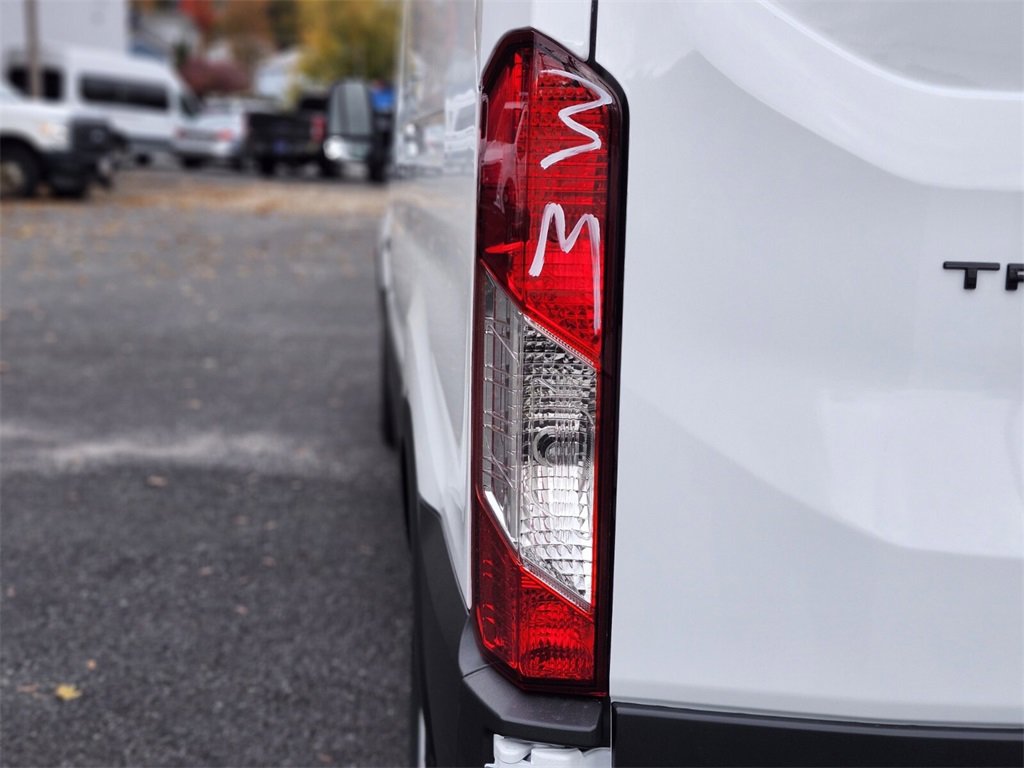 New 2026 Ford Transit 250 148 Medium Roof image 9