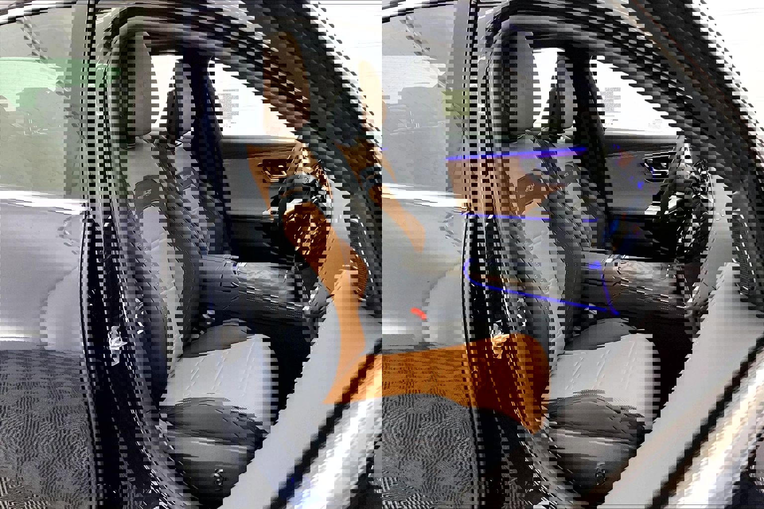 Used 2026 Mercedes-Benz E 53 AMG e 4MATIC Sedan image 6