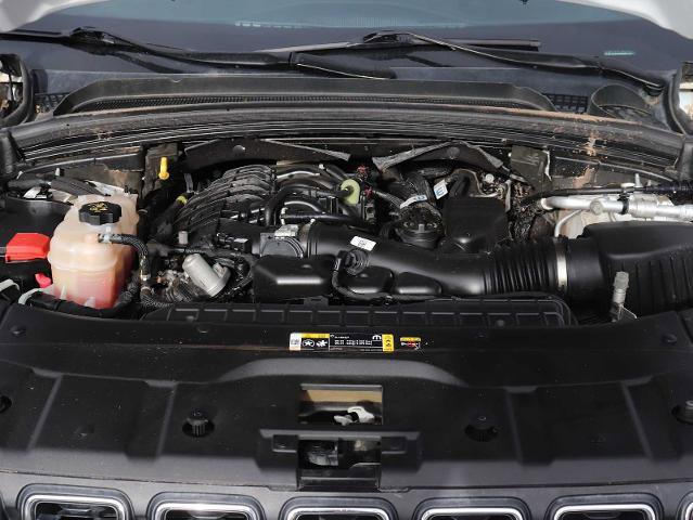 Used 2023 Jeep Grand Cherokee L Laredo image 16