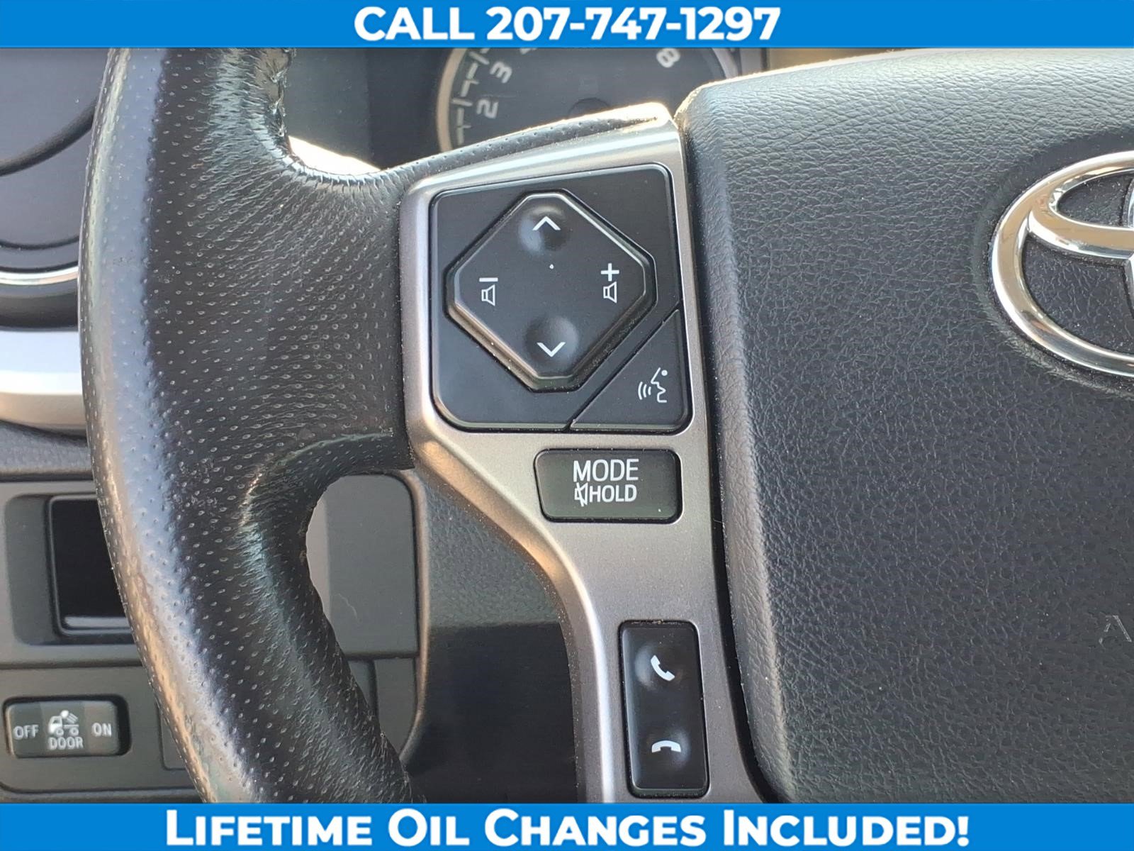 Used 2016 Toyota Tacoma SR5 w/ SR5 Appearance Package (SN) image 15