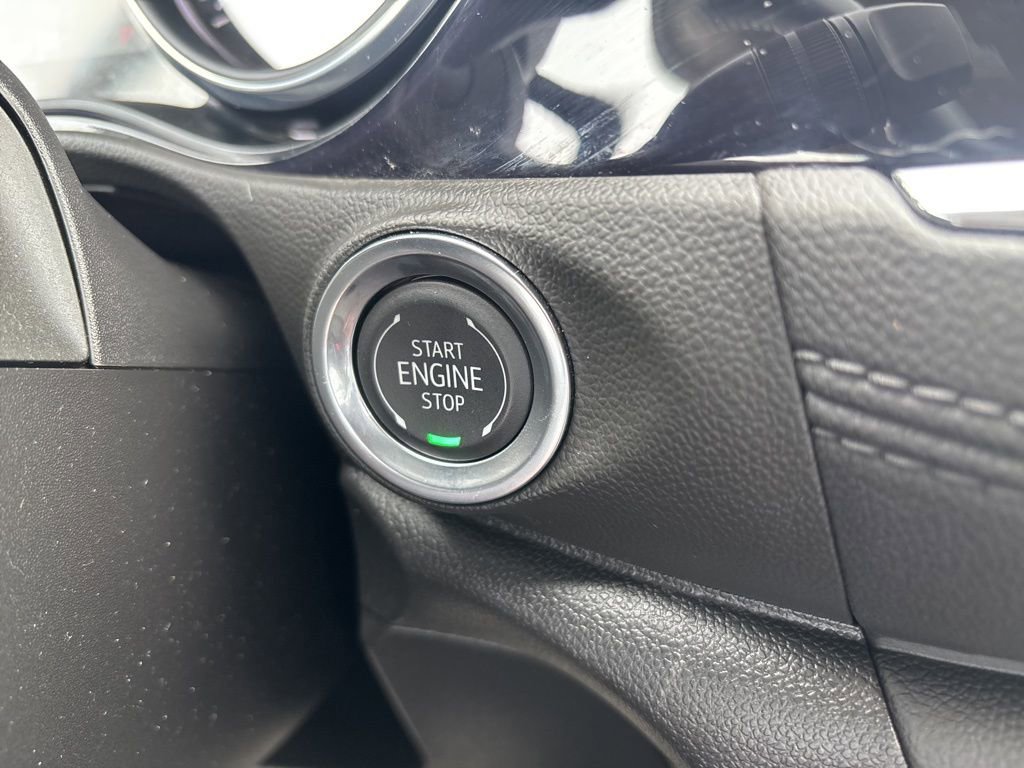 Used 2023 Buick Encore GX Preferred w/ Cold Weather Comfort Package image 24