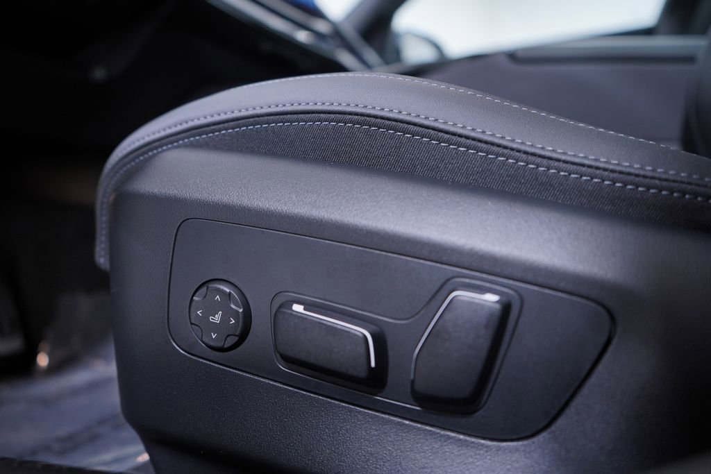 New 2026 BMW i5 eDrive40 w/ M Sport Package image 14