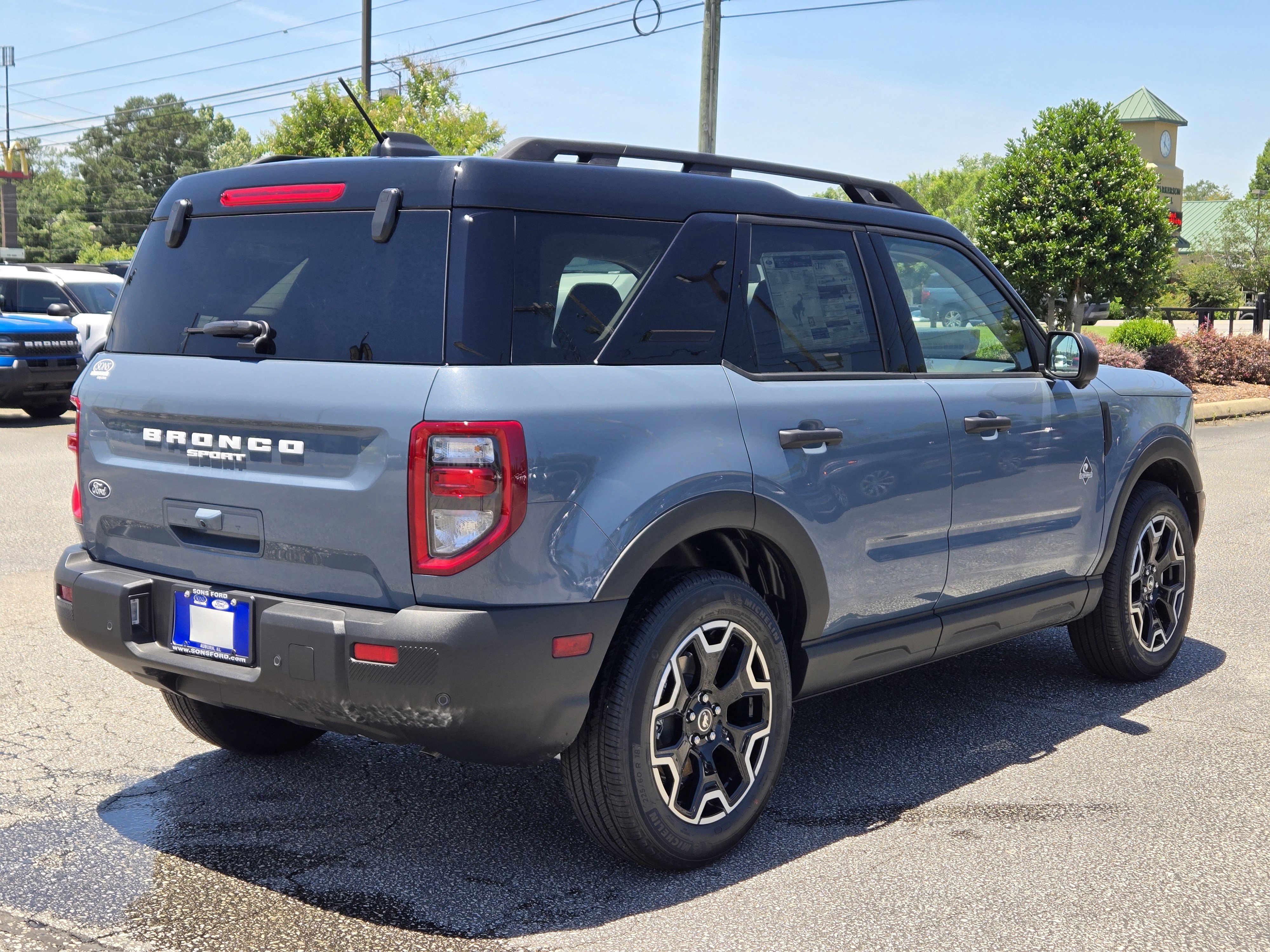 New 2026 Ford Bronco Sport Outer Banks w/ Outer Banks Tech Package+ AWD/4WD image 8