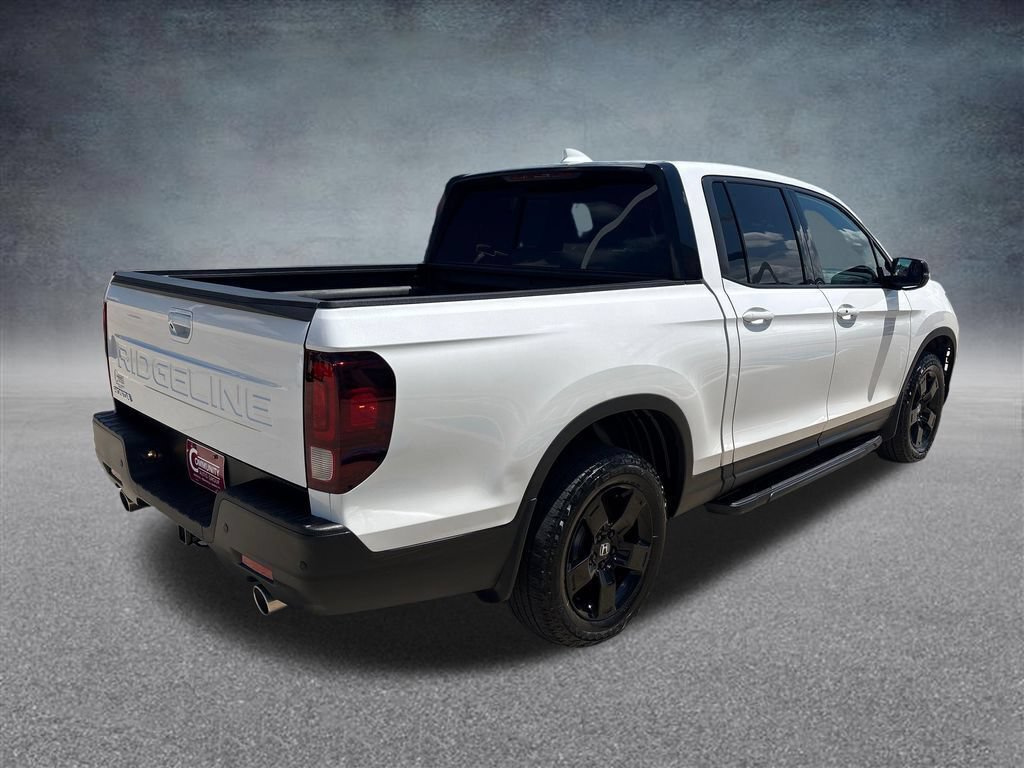 Certified 2025 Honda Ridgeline Black Edition image 6