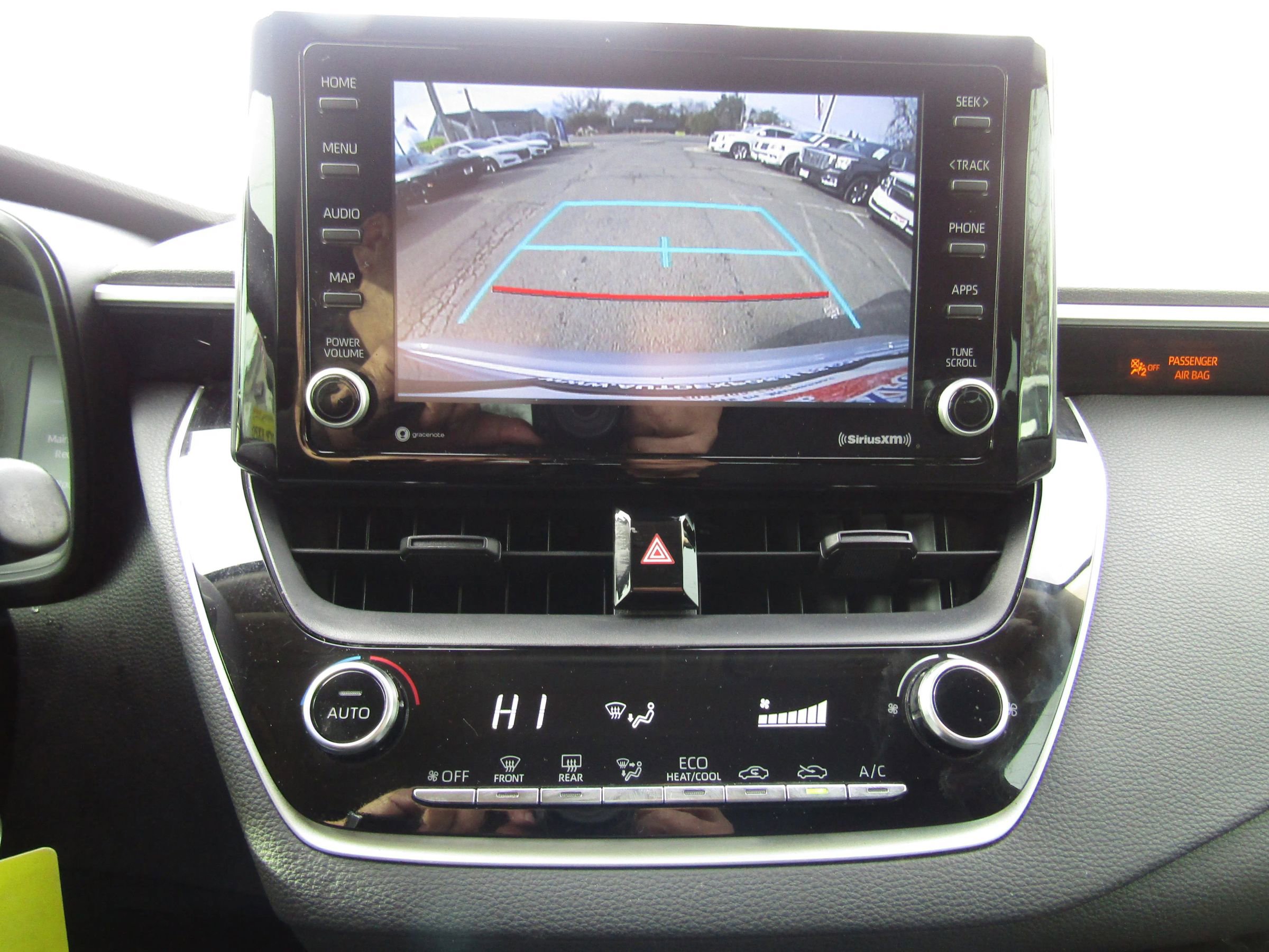 Used 2022 Toyota Corolla LE image 21