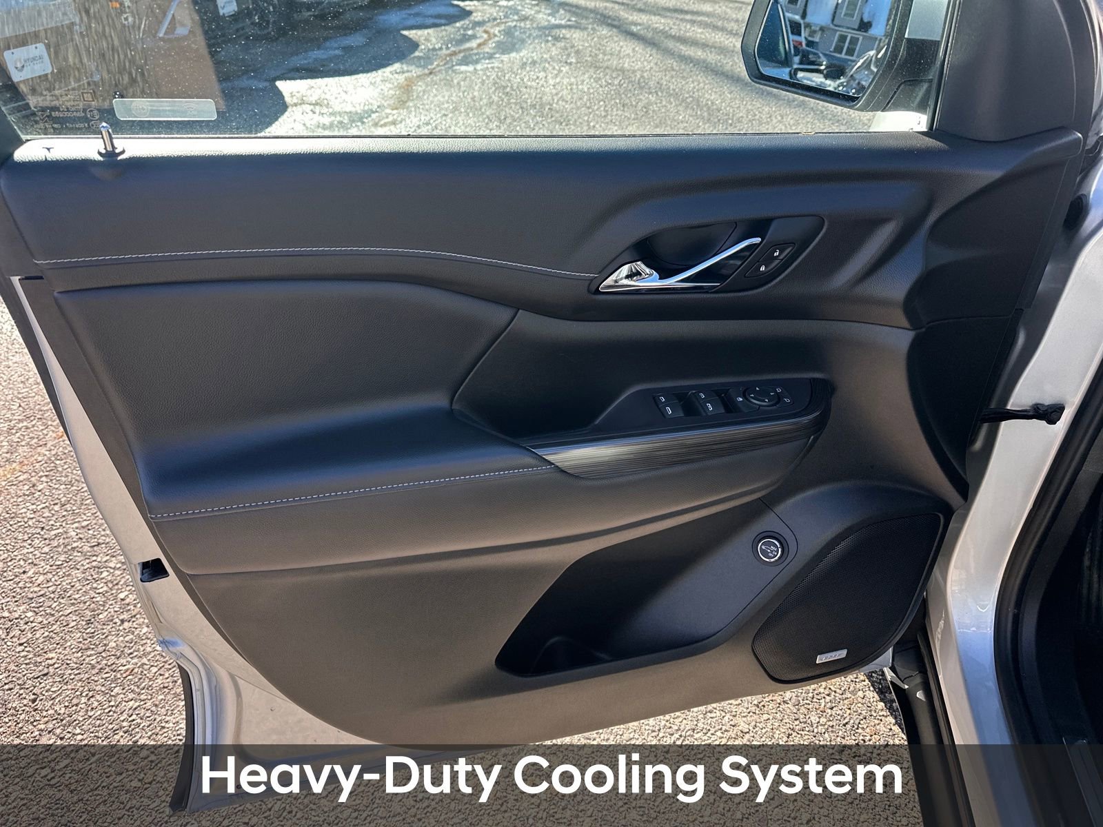 Used 2020 GMC Acadia SLT w/ Driver Alert Package II image 15