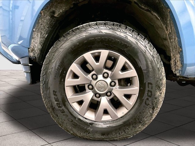 Used 2019 Toyota Tacoma SR5 AWD/4WD image 9