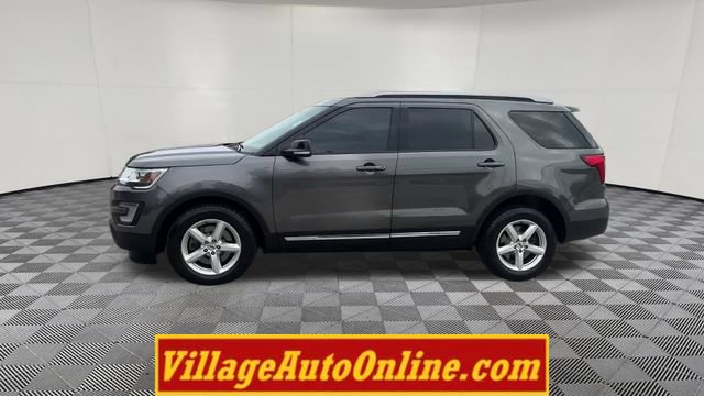 Used 2016 Ford Explorer XLT w/ Equipment Group 201A AWD/4WD image 43