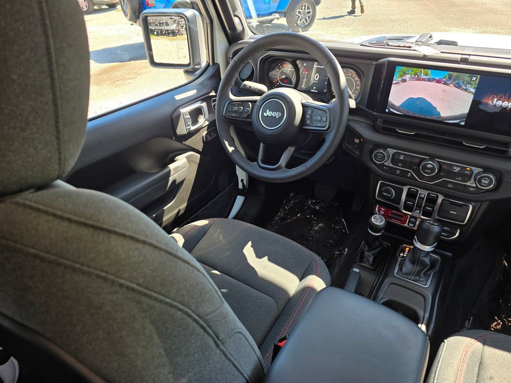 Certified 2026 Jeep Wrangler Unlimited Rubicon image 34