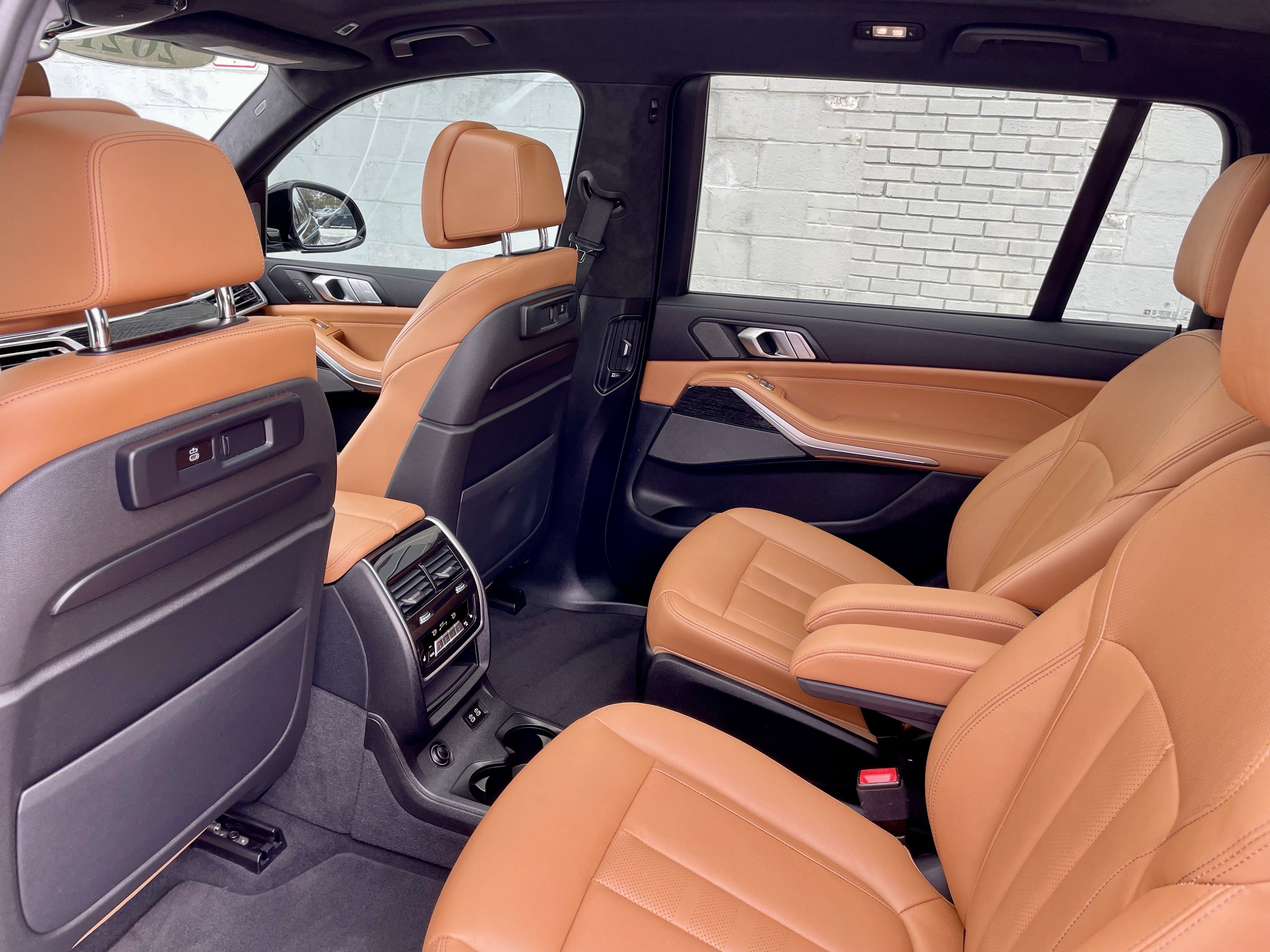 Used 2021 BMW X7 xDrive40i w/ M Sport Package image 30