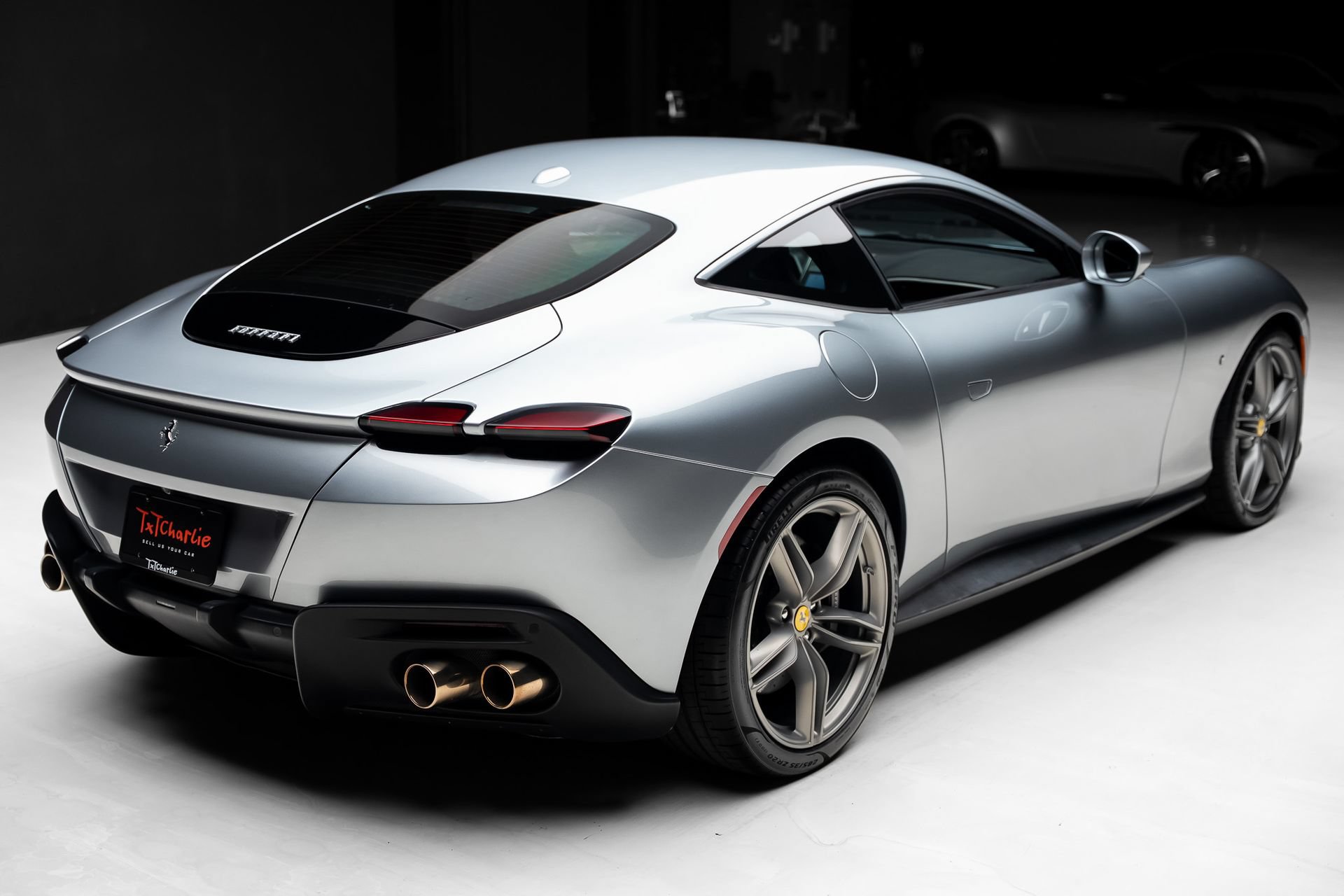 Used 2021 Ferrari Roma RWD image 35