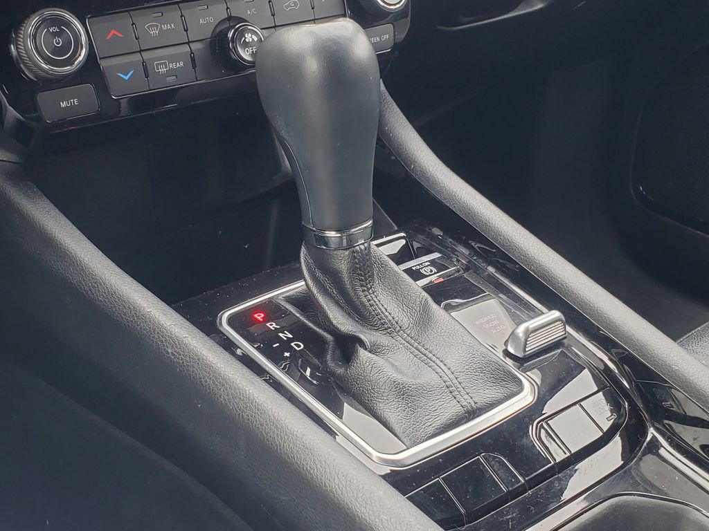 Used 2023 Jeep Compass Limited image 29