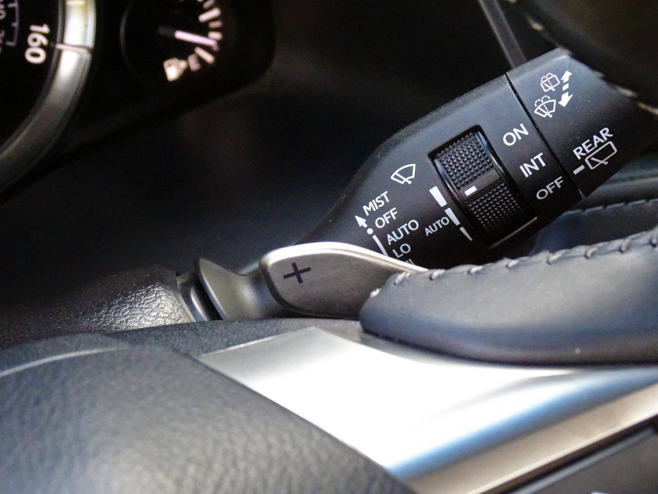 Used 2019 Lexus LX 570 4WD w/ Luxury Package image 52