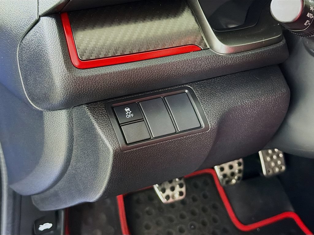 Used 2018 Honda Civic Type R image 12