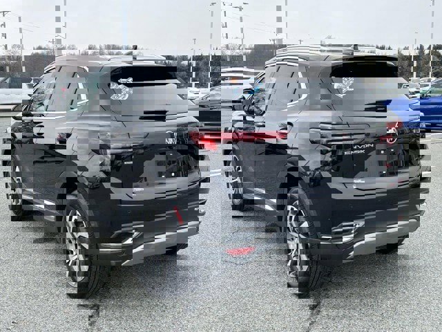 Used 2023 Buick Envision Essence image 3