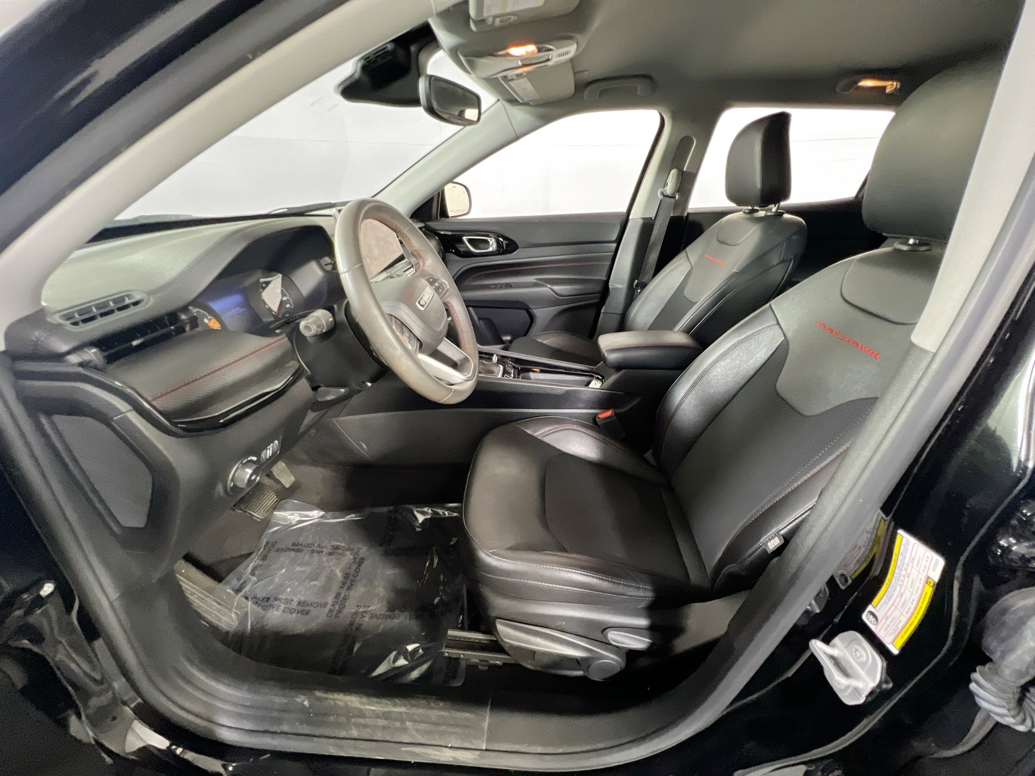 Used 2022 Jeep Compass Trailhawk AWD/4WD image 19