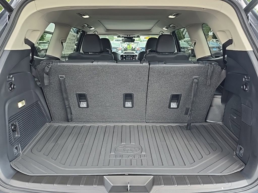 New 2025 Subaru Ascent Limited image 12
