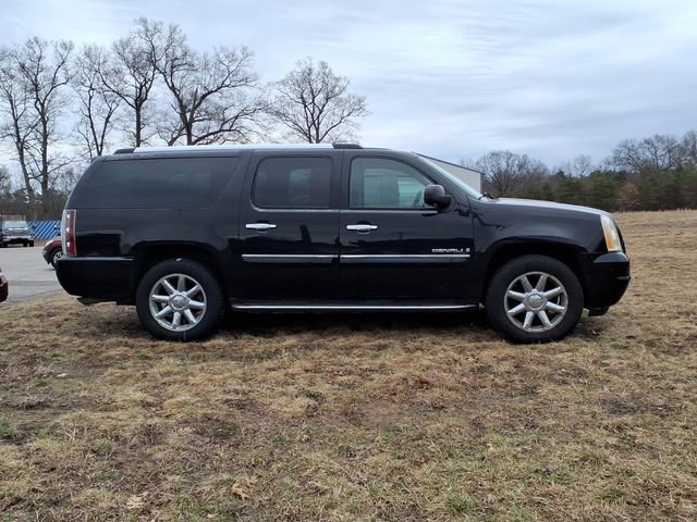 Used 2008 GMC Yukon XL Denali image 4