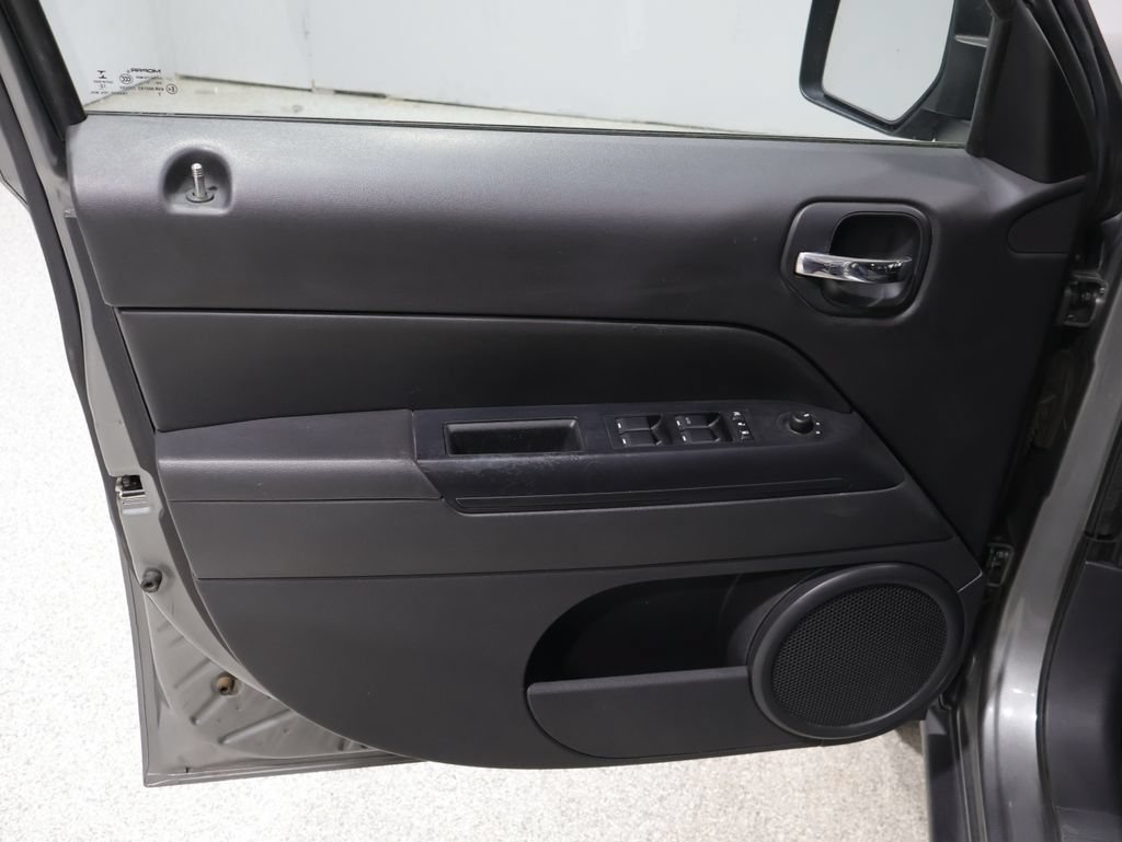 Used 2014 Jeep Patriot Sport w/ Power Value Group FWD image 12