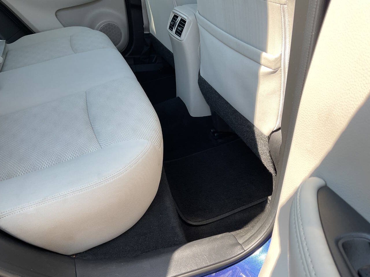 Used 2019 Nissan Rogue Sport SV FWD image 33