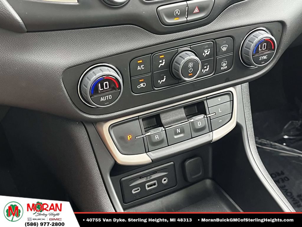 Certified 2023 GMC Terrain Denali w/ Denali Premium Package AWD/4WD image 31
