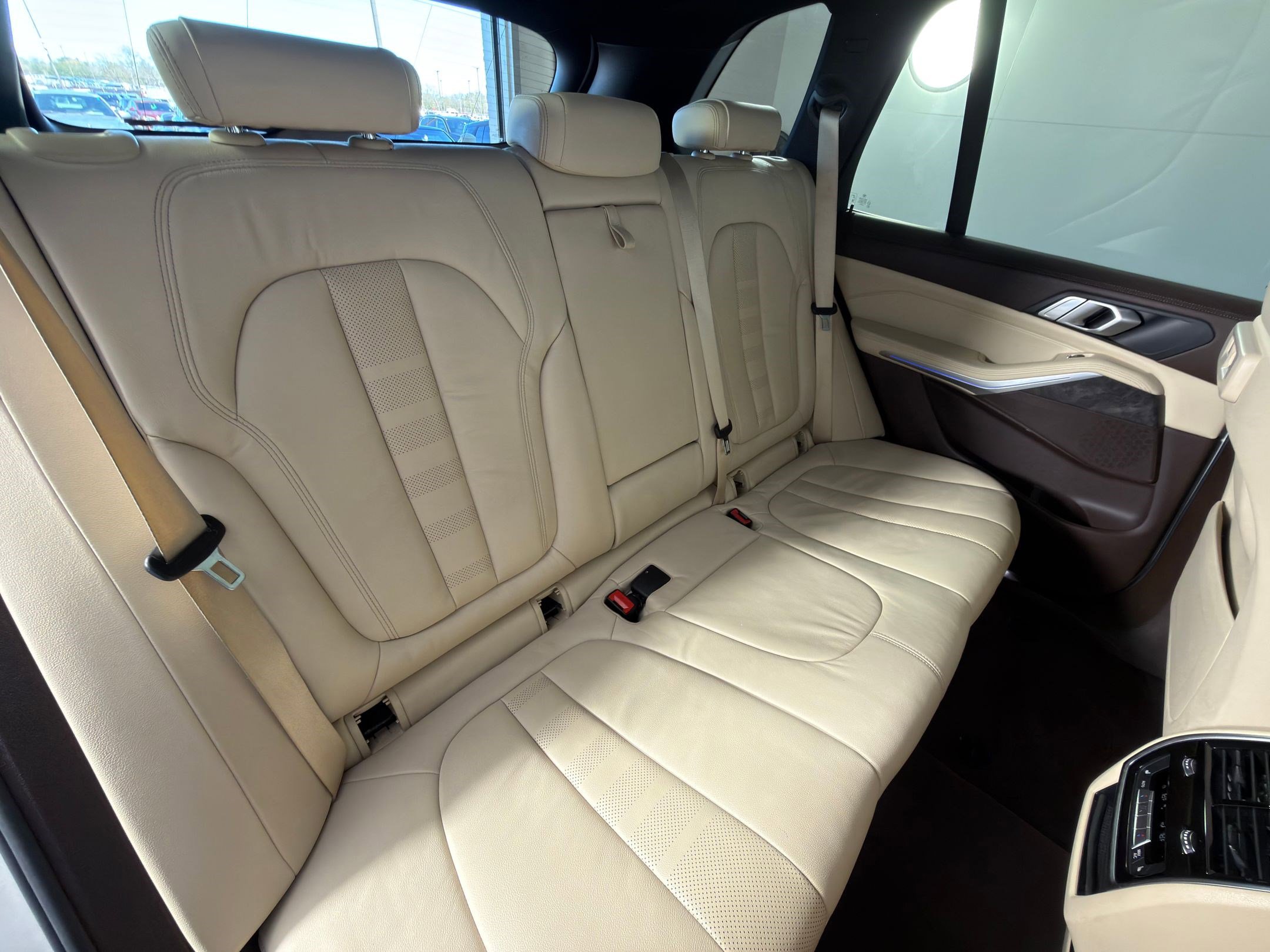 Used 2019 BMW X5 xDrive40i w/ Premium Package 2 image 32