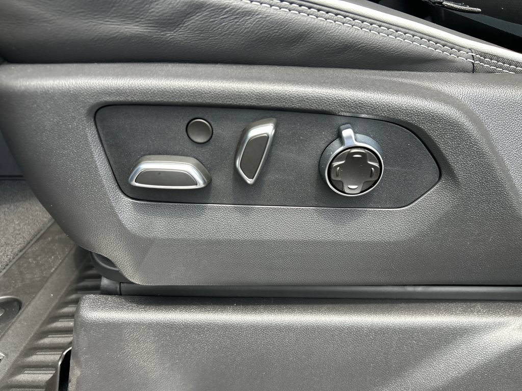 New 2026 GMC Sierra 2500 AT4X AWD/4WD image 18