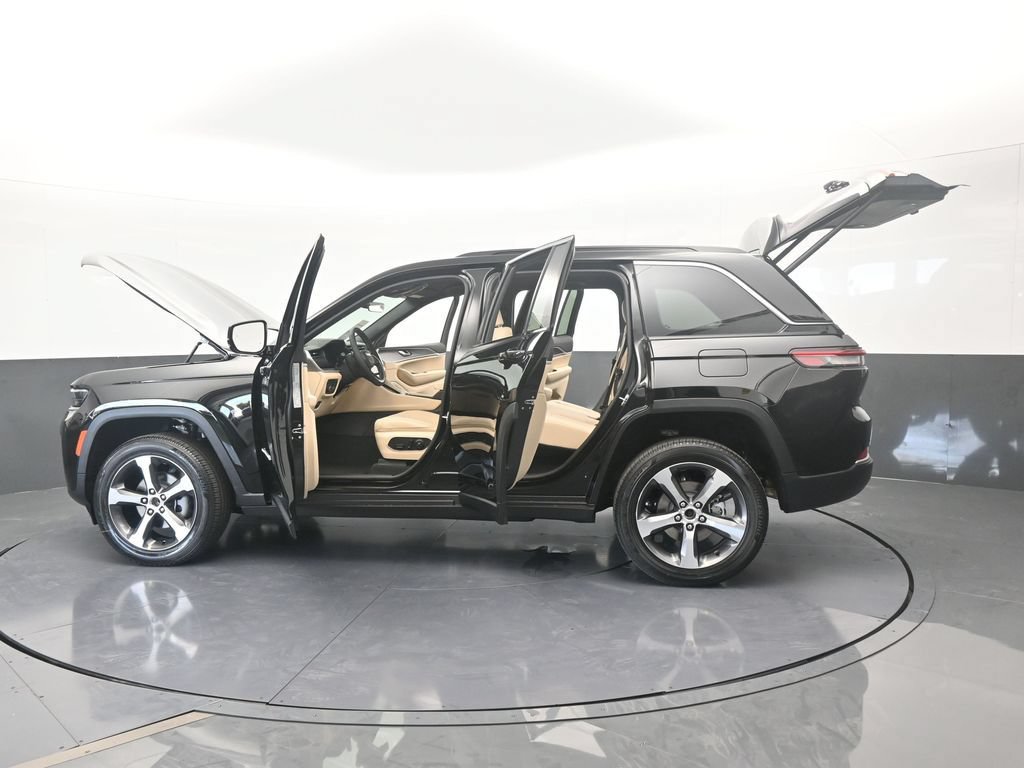 Used 2026 Jeep Grand Cherokee Limited RWD image 56