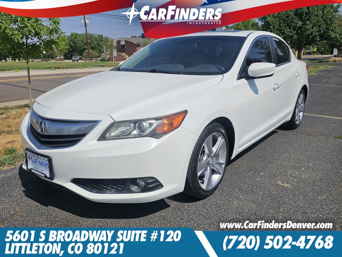 Used 2013 Acura ILX w/ Technology Package FWD image 1