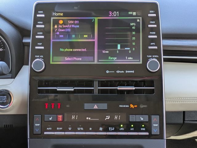 Used 2022 Toyota Avalon XLE image 23