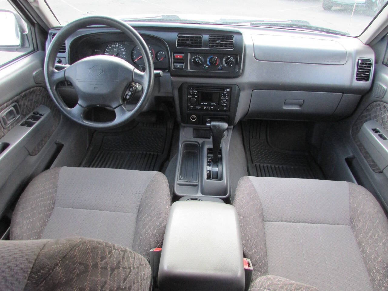 Used 2000 Nissan Xterra XE RWD image 25