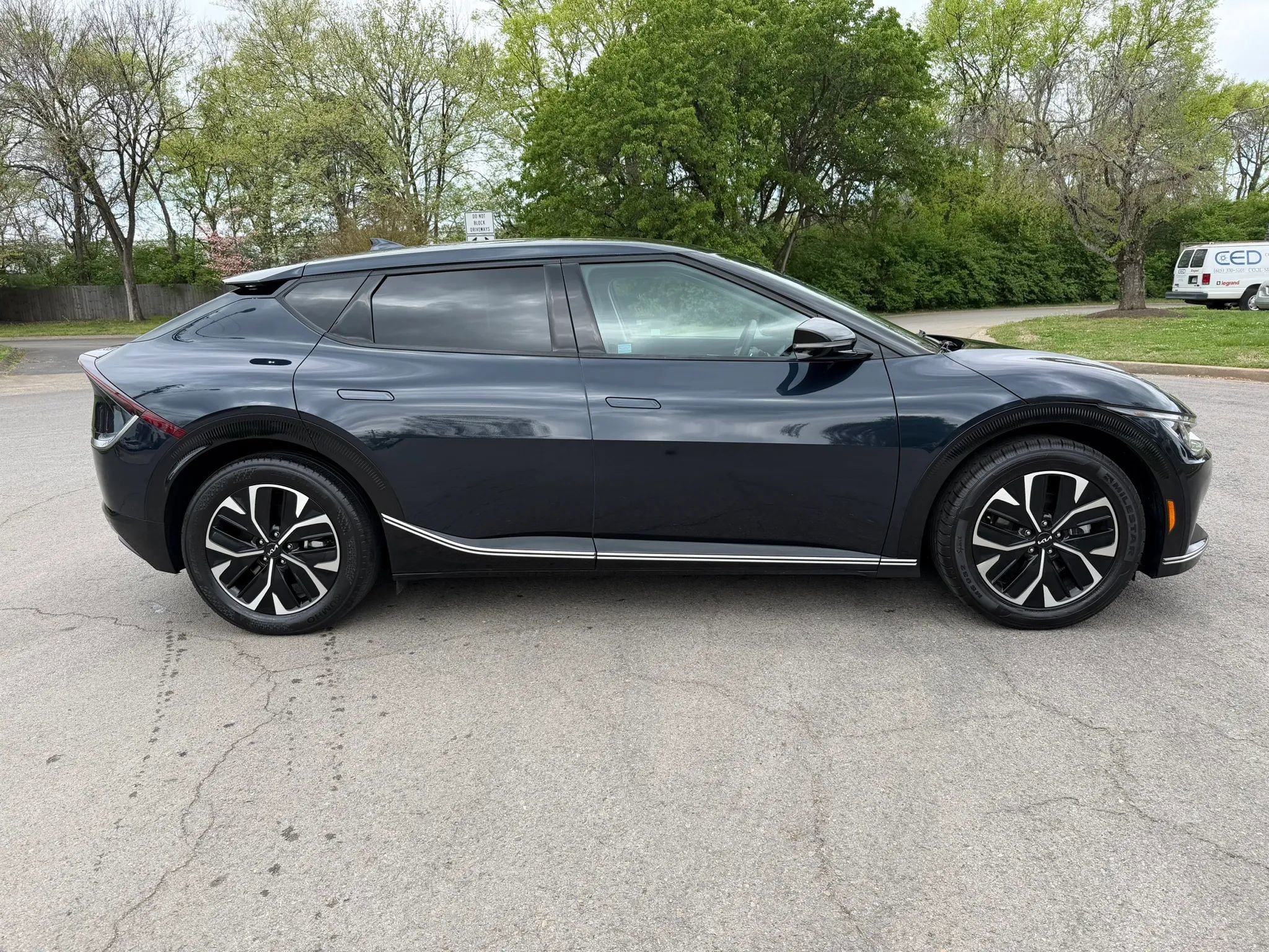 Used 2023 Kia EV6 Wind image 4