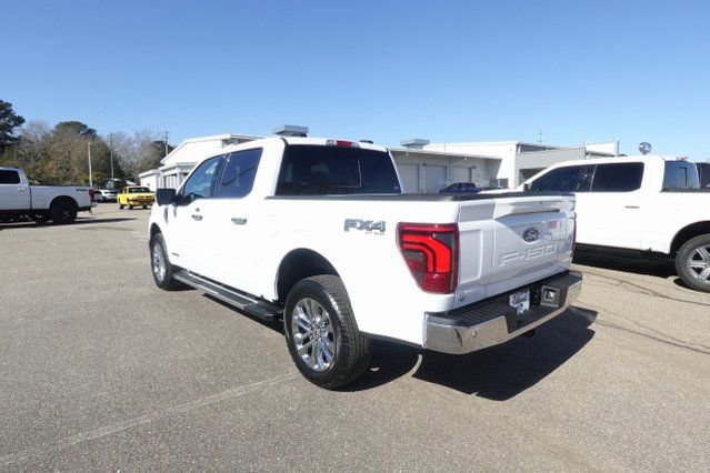 New 2025 Ford F150 Lariat w/ Equipment Group 501A Mid image 13