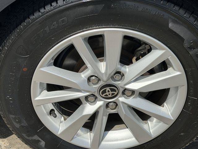 Certified 2025 Toyota Camry LE FWD image 8