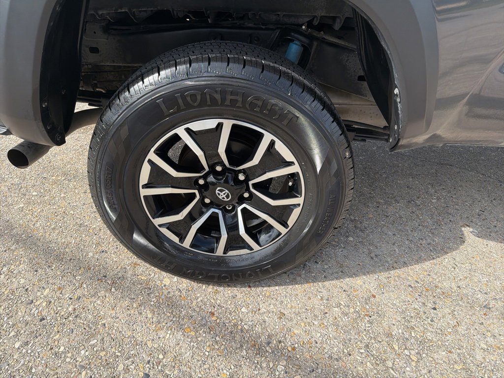 Used 2023 Toyota Tacoma TRD Sport image 22