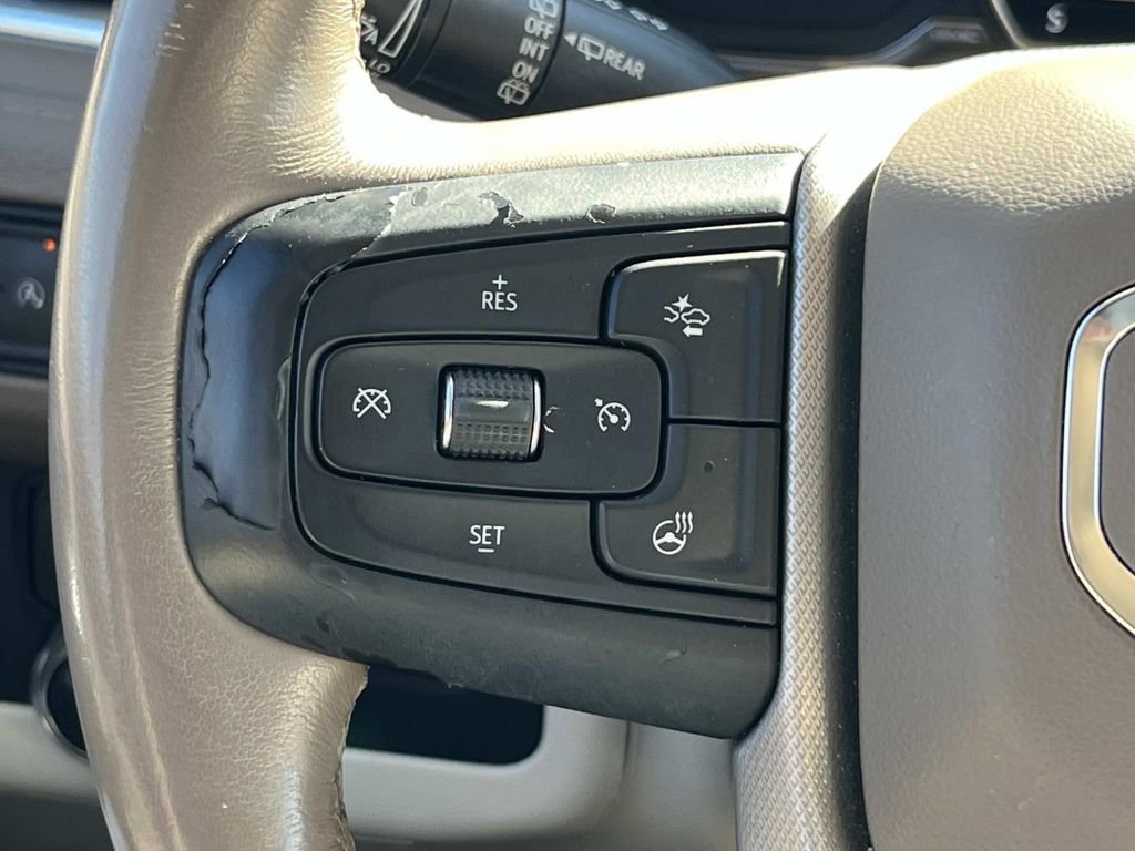 Used 2021 GMC Yukon XL Denali w/ Denali Premium Package image 32