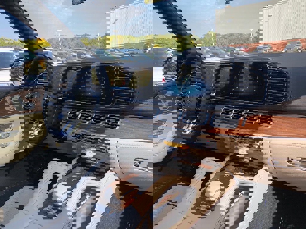 New 2026 Mercedes-Benz GLE 53 AMG 4MATIC image 18