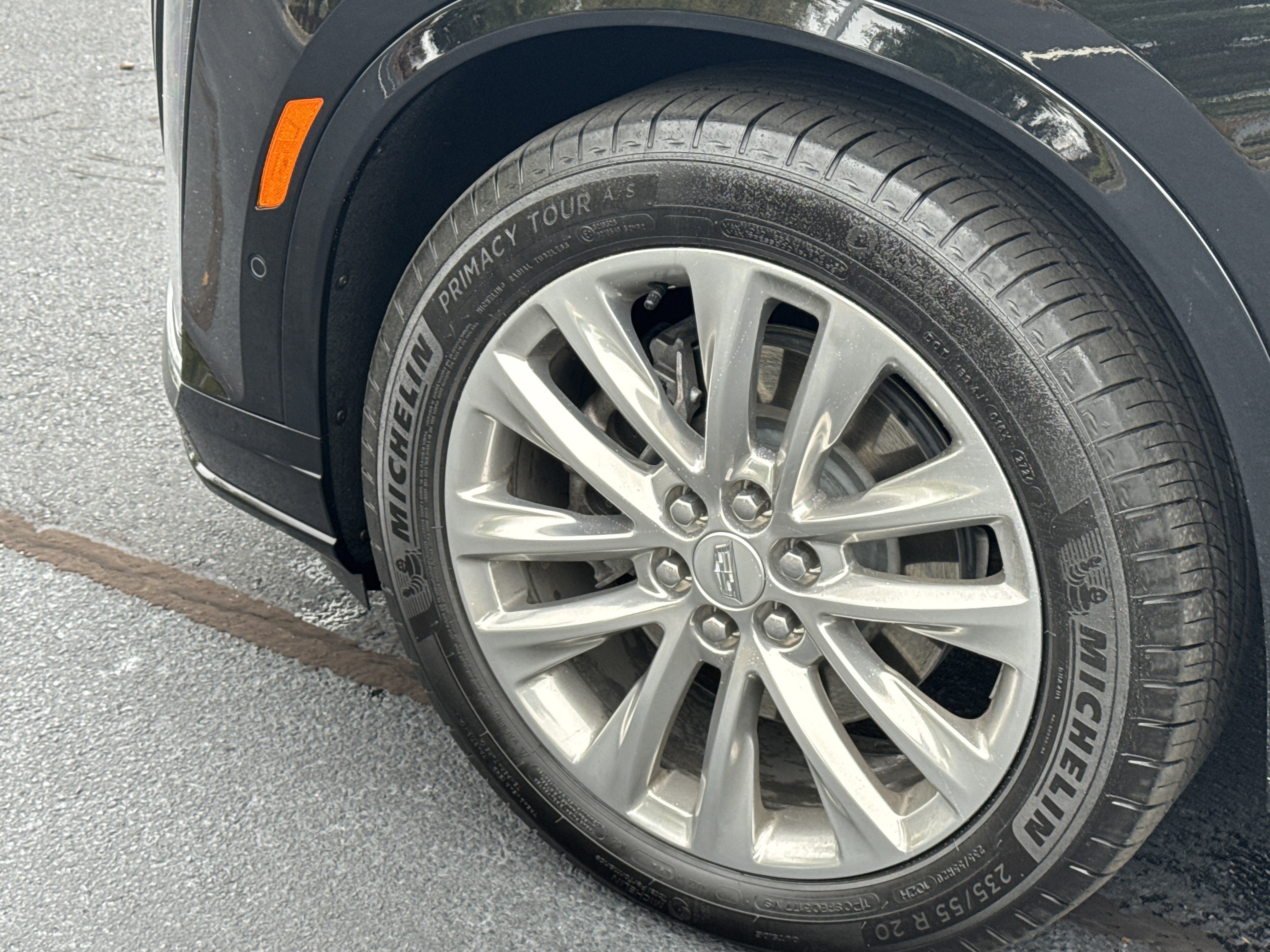 Used 2025 Cadillac XT6 Premium Luxury w/ Technology Package image 35