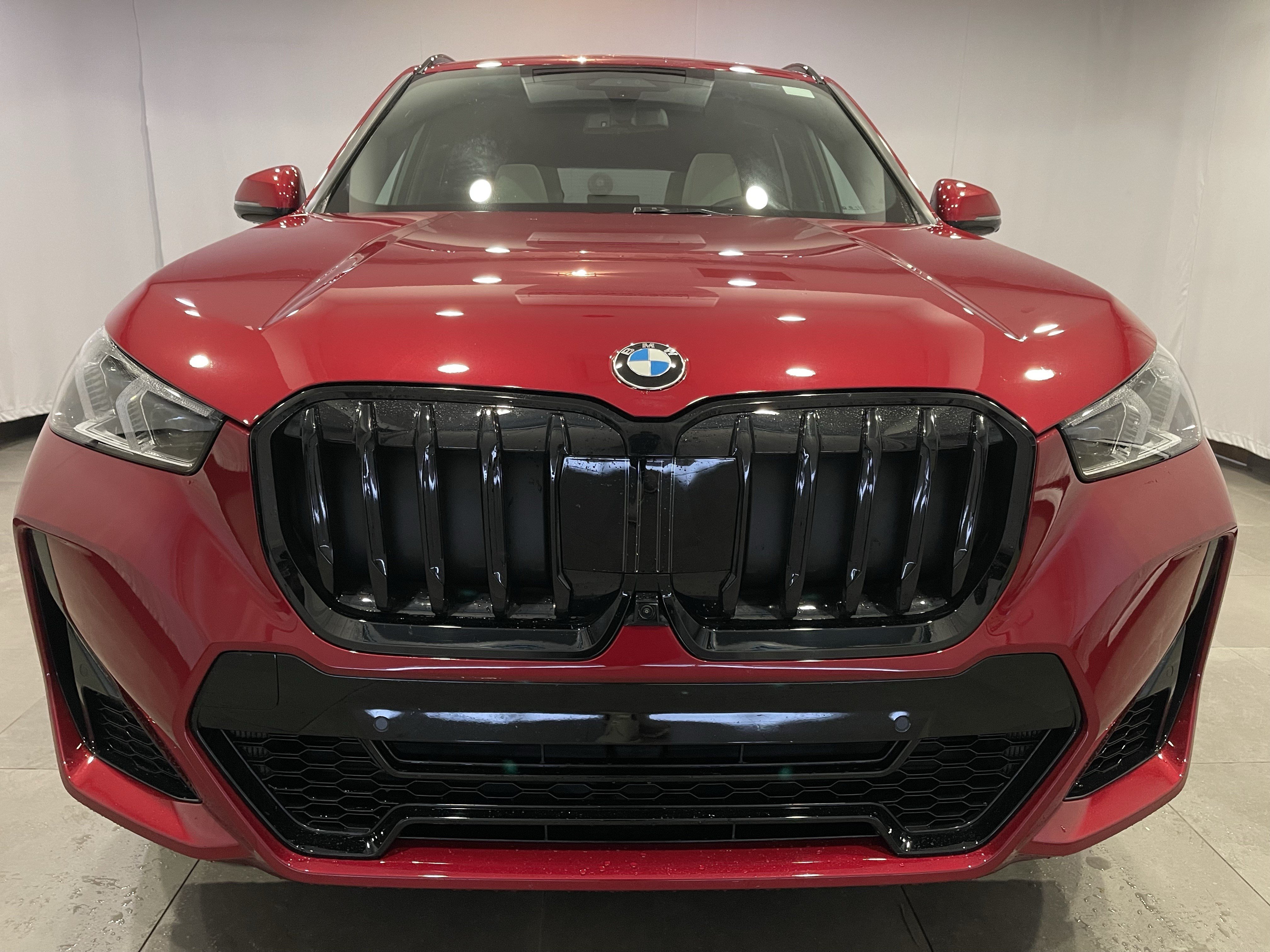 Used 2026 BMW X1 xDrive28i w/ Technology Package AWD/4WD image 2