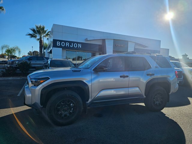 Used 2025 Toyota 4Runner TRD Off-Road Premium image 2