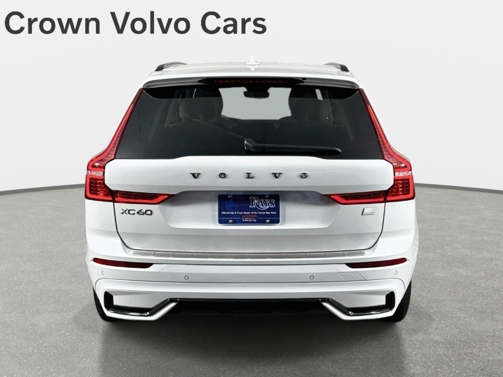 Used 2024 Volvo XC60 T8 Ultimate w/ Protection Package Premier AWD/4WD image 6