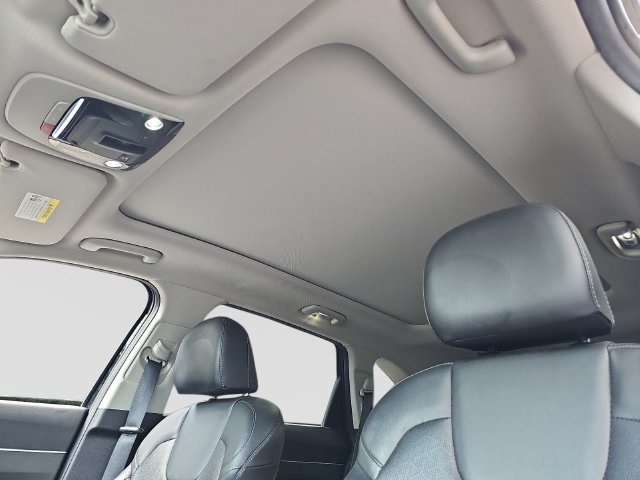 Used 2022 Kia Sorento S w/ Panoramic Sunroof Package FWD image 32