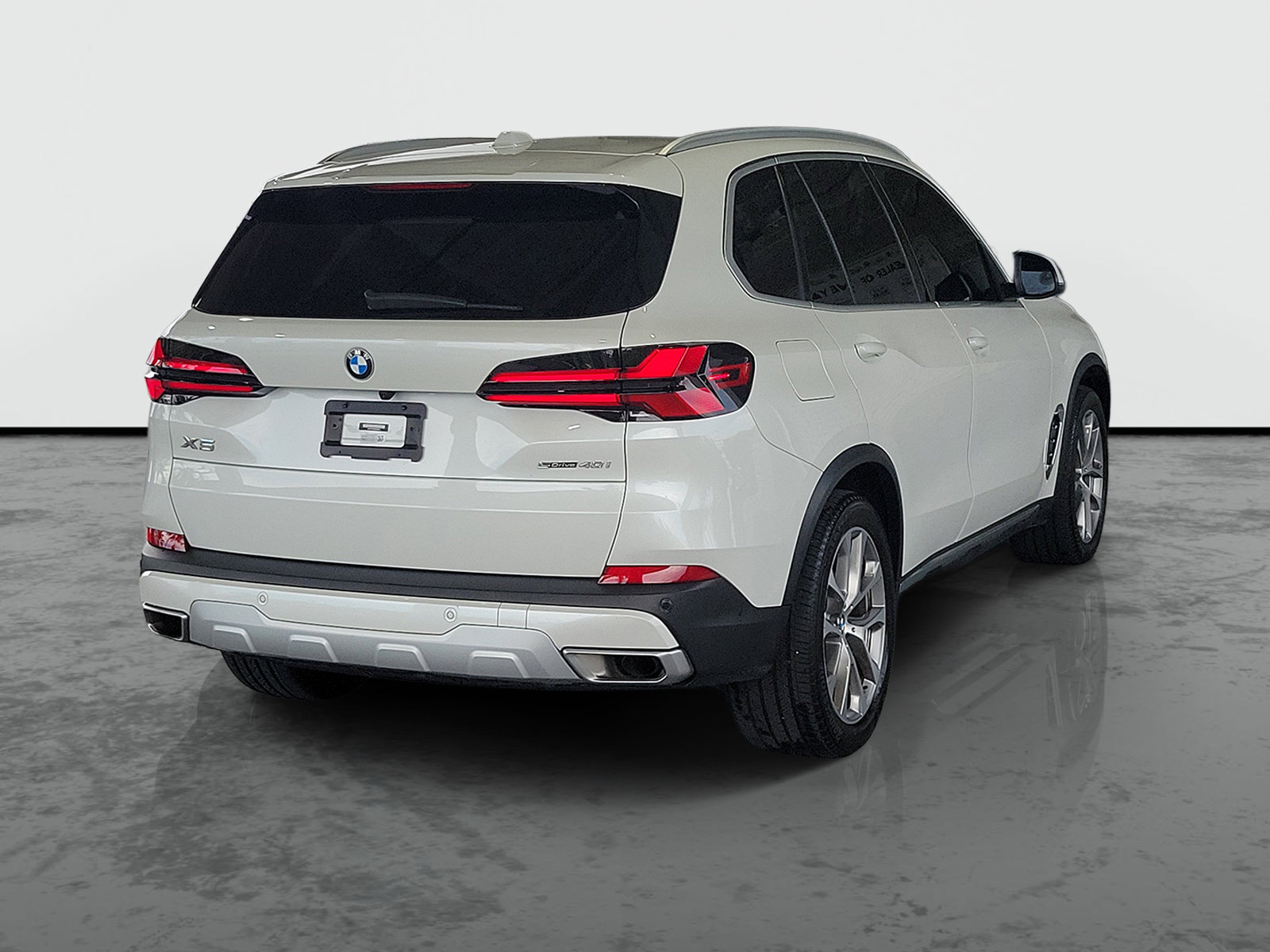 Used 2024 BMW X5 sDrive40i RWD image 2
