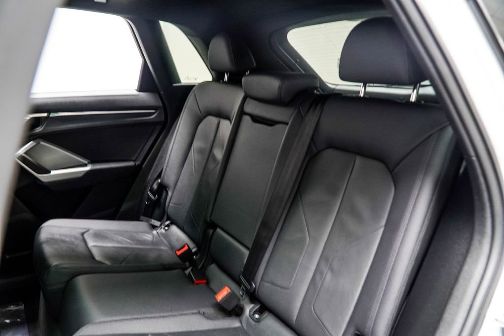 Used 2025 Audi Q3 2.0T Premium AWD/4WD image 42