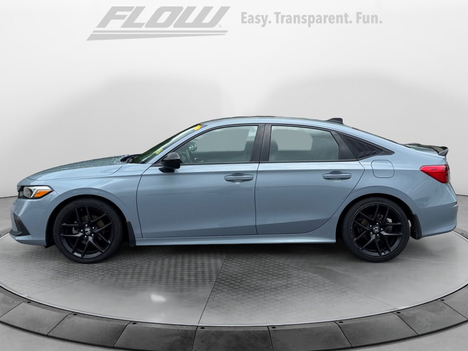 Used 2023 Honda Civic Sport image 4