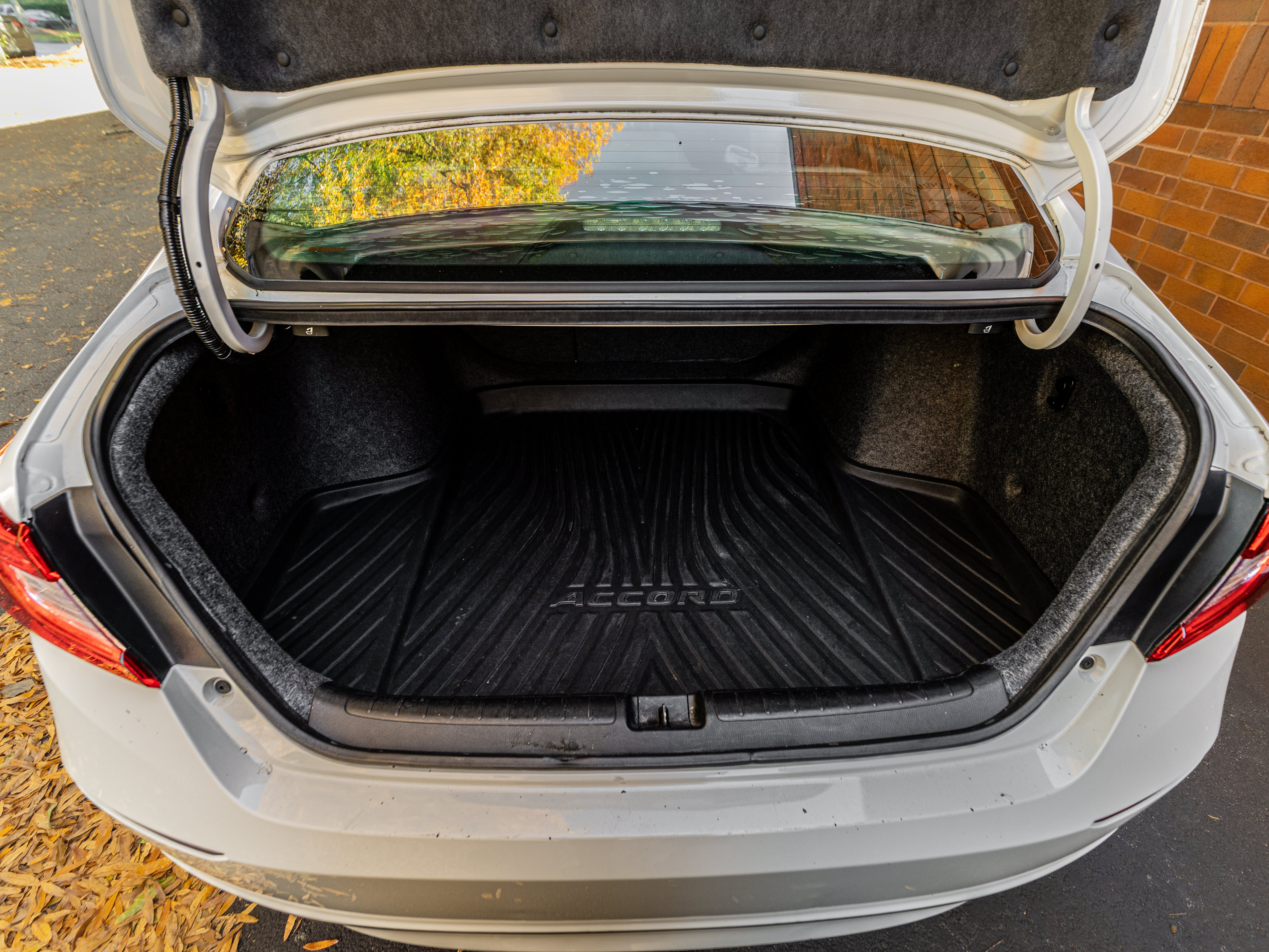 Used 2019 Honda Accord EX-L image 75