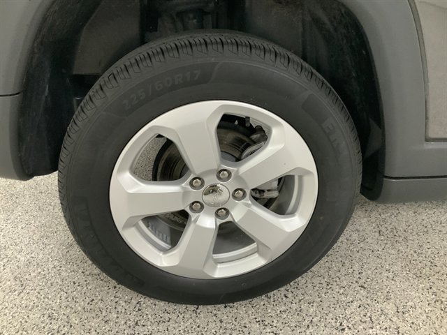 Used 2021 Jeep Compass Latitude image 13