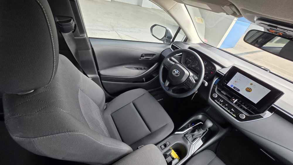 Used 2024 Toyota Corolla LE FWD image 21