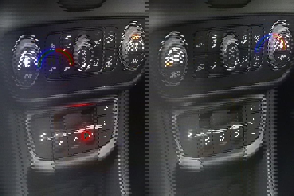 Used 2022 GMC Terrain AT4 w/ Infotainment Package II image 6