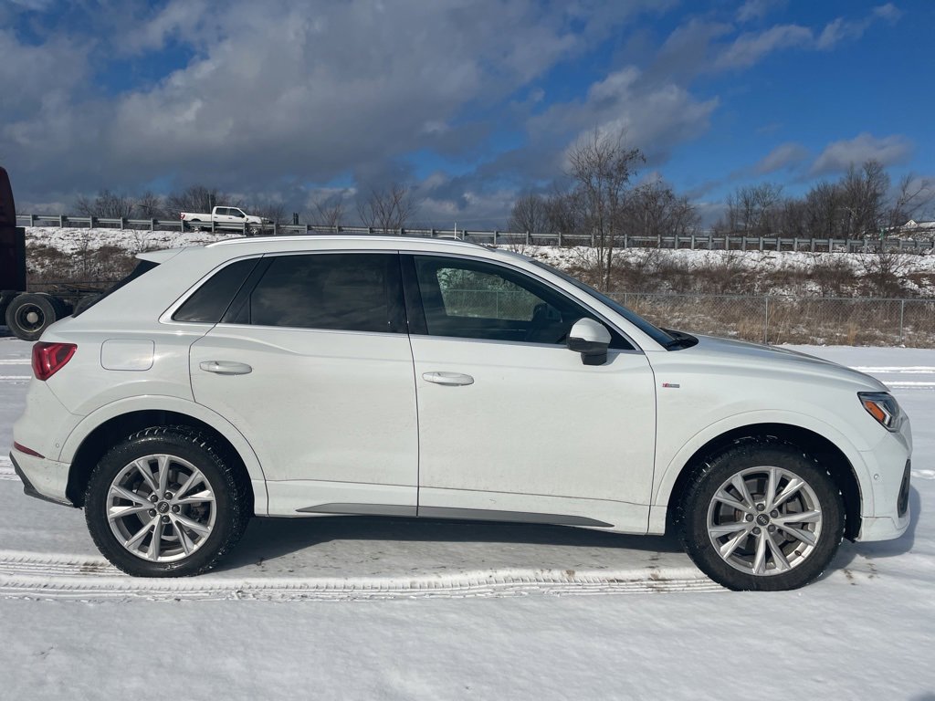 Used 2021 Audi Q3 2.0T Premium Plus image 4